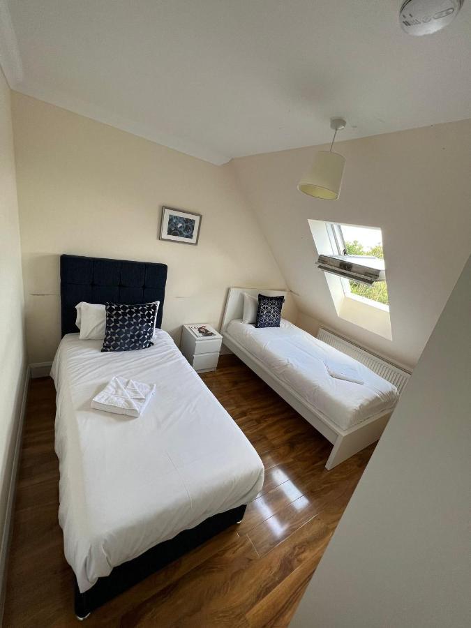 Rc Airport Rooms Stanwell Exterior photo